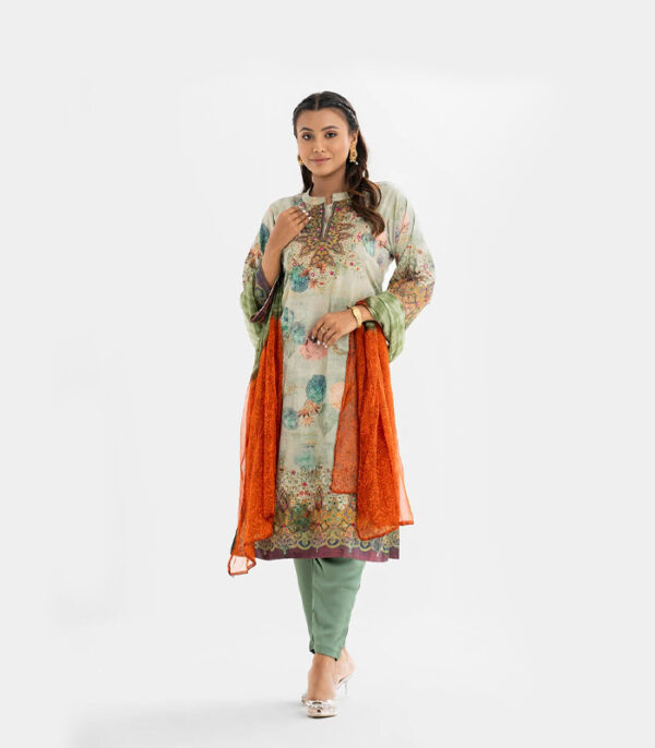 Salwar Kameez - Image 4