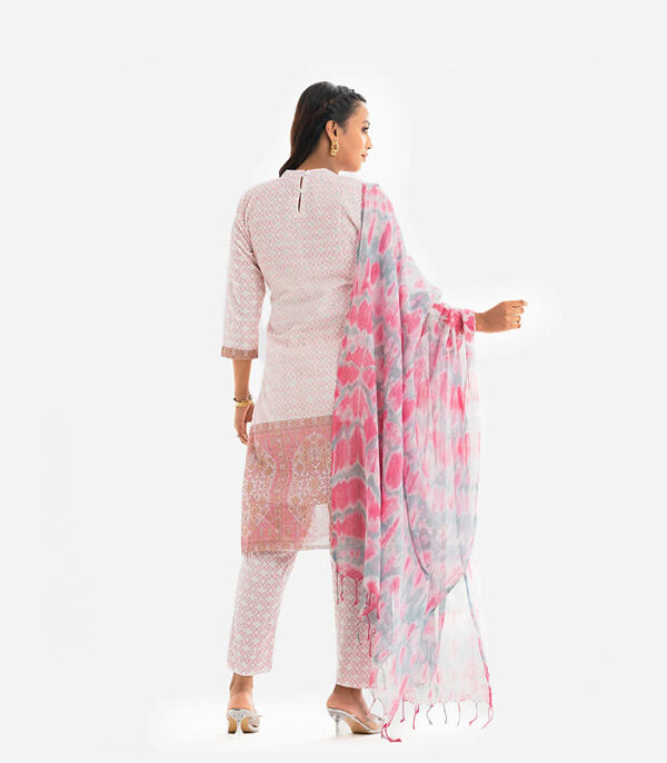 Salwar Kameez - Image 5