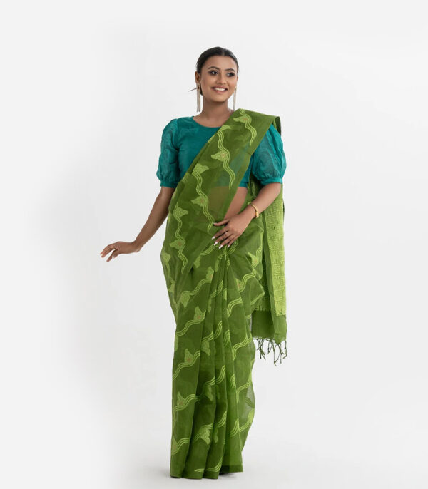 Saree - Image 3